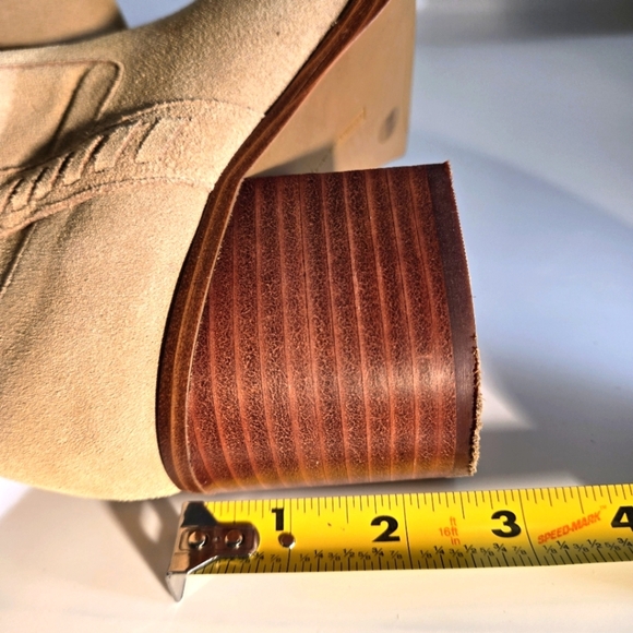 Vince Camuto Mid-Shaft Suede Chunky Heel Boots Women Size 7W Zelcinna Tortilla - Picture 15 of 16